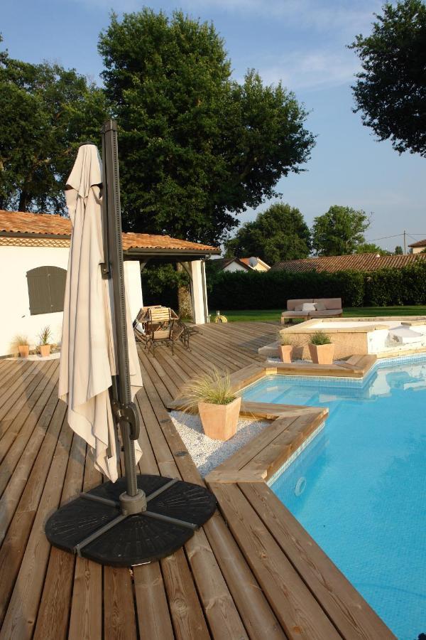 Domaine De L'Espiguette Bed & Breakfast Biganos Exterior photo